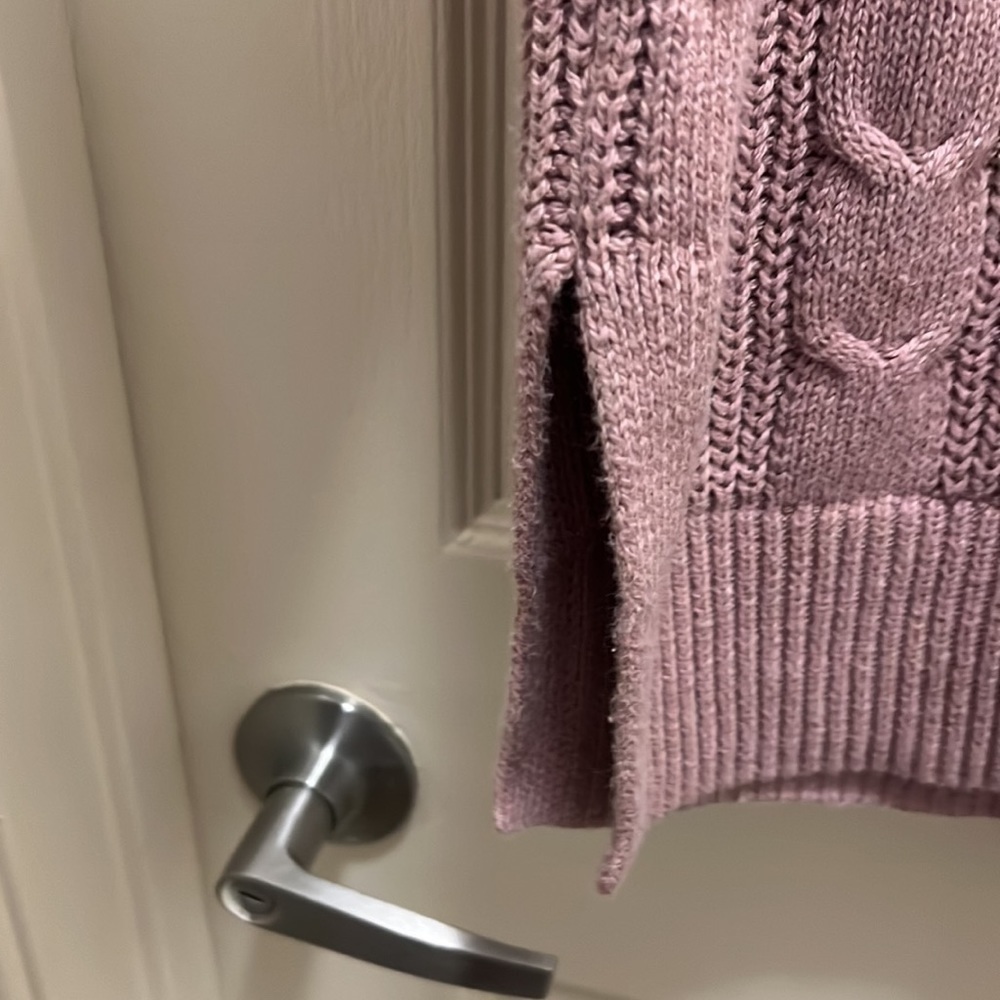 Banana Republic mock neck cable knit sweater. EUC. Lavender. Size XS. - Picture 6 of 10